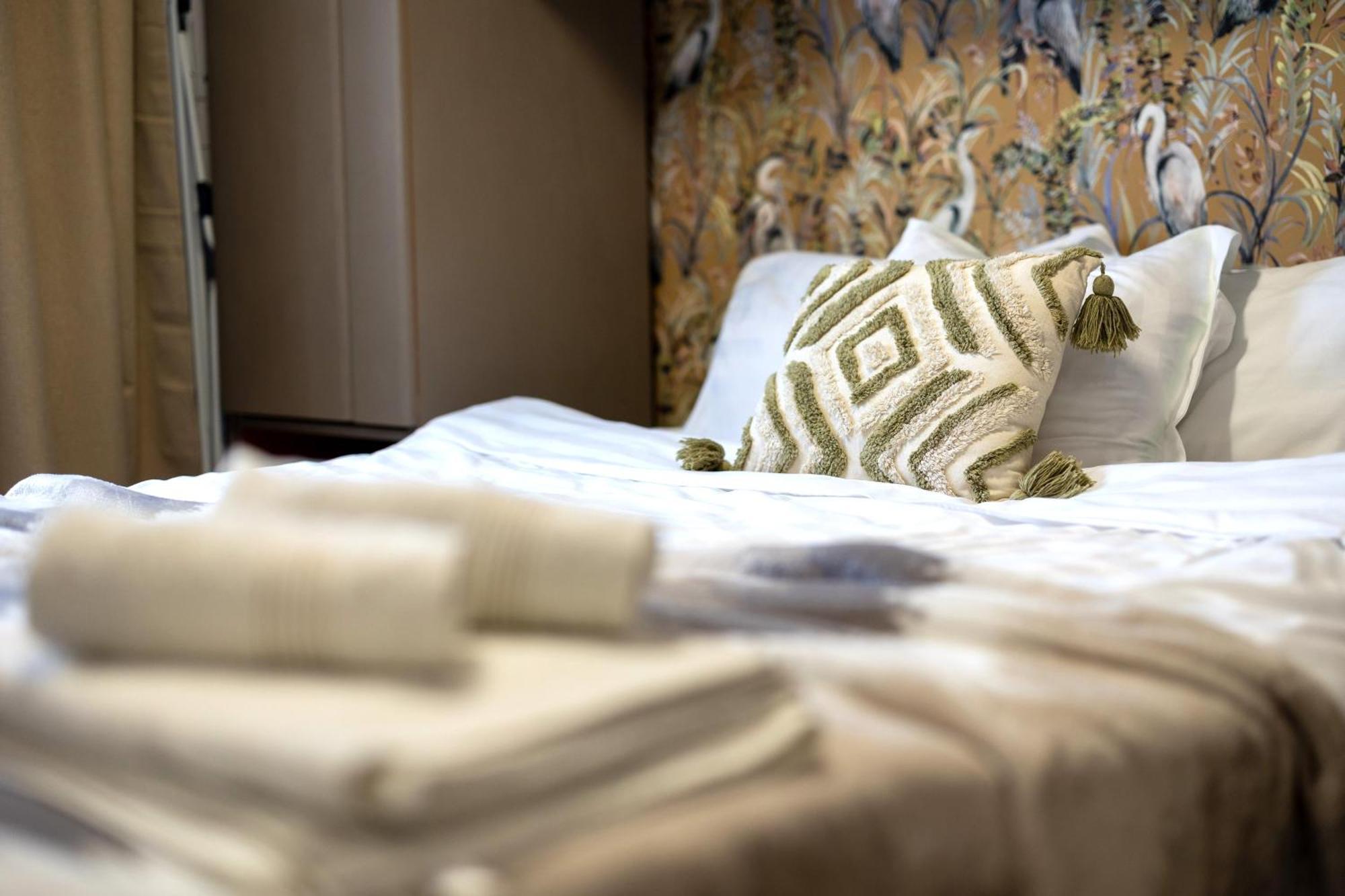 Cozy Studio Retreat - Quiet, Premium Stay Тимишоара Экстерьер фото